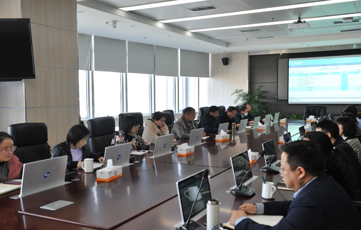 解決信息孤島 提高決策質(zhì)量 ——金葉科教集團(tuán)舉辦BI數(shù)據(jù)分析系統(tǒng)培訓(xùn)會(huì) 解決信息孤島 提高決策質(zhì)量 ——金葉科教集團(tuán)舉辦BI數(shù)據(jù)分析系統(tǒng)培訓(xùn)會(huì)