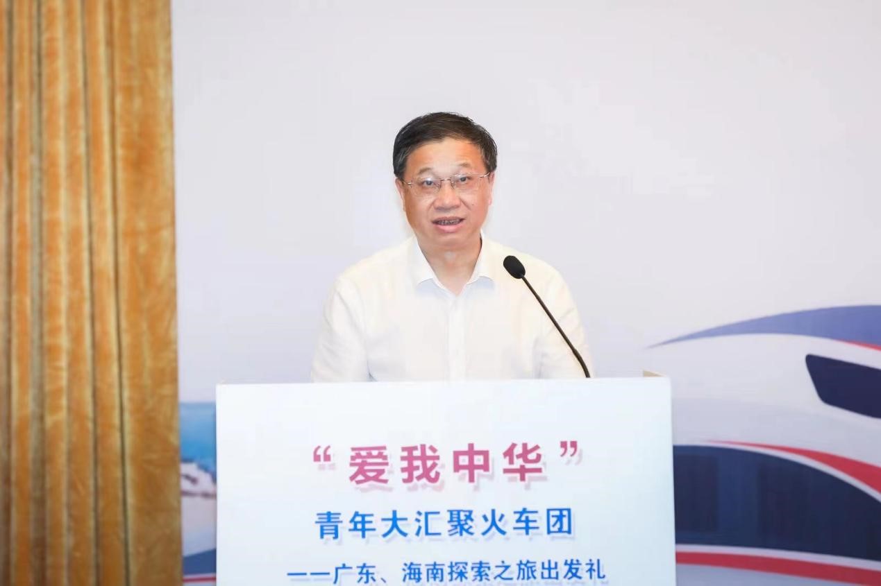 赤膽忠心強(qiáng)教育 同心共筑中國(guó)夢(mèng) 赤膽忠心強(qiáng)教育 同心共筑中國(guó)夢(mèng)