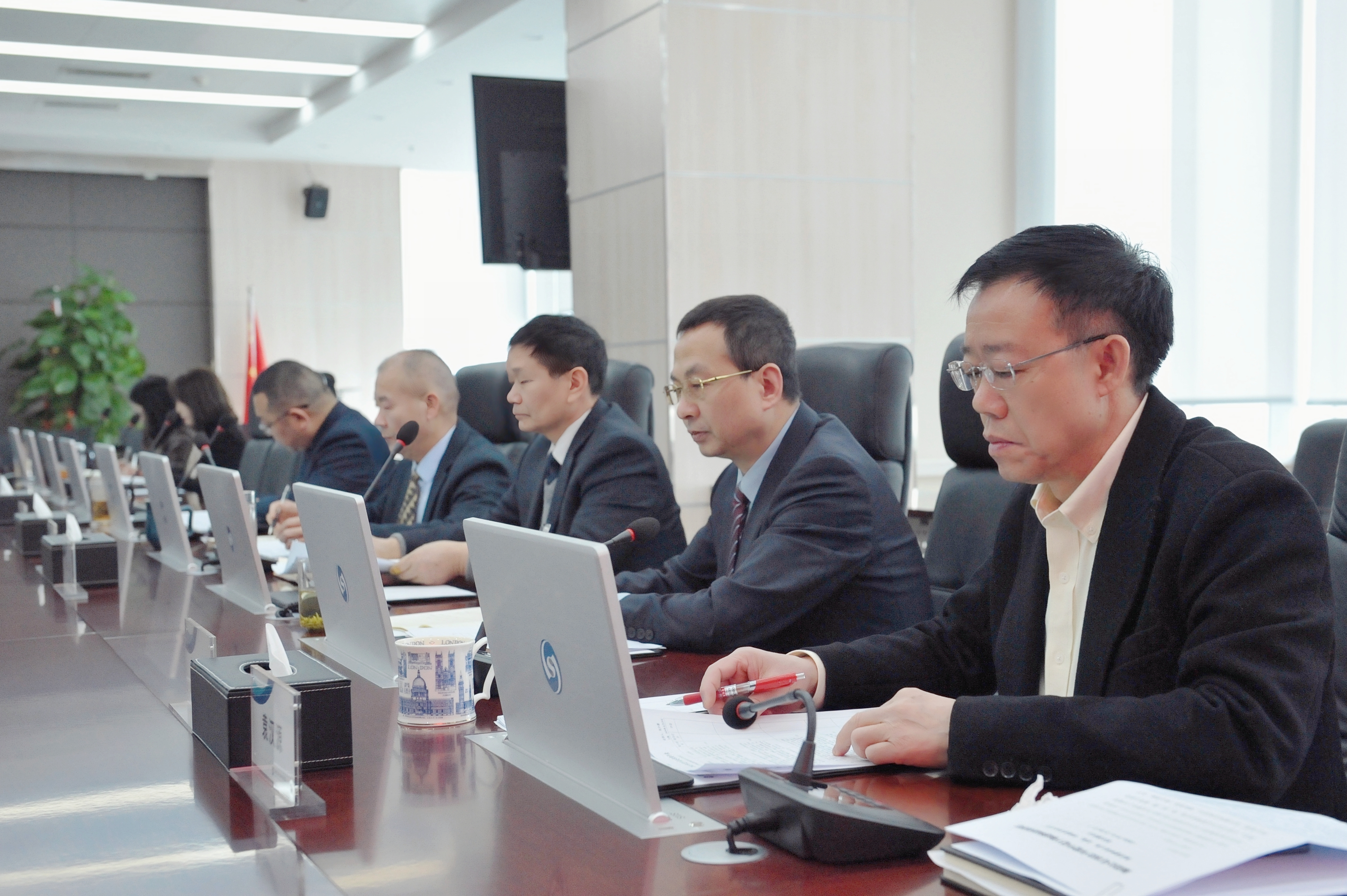 全面總結(jié) 深度剖析 凝練精粹 助力新程 金葉科教集團(tuán)2023年度述職考評(píng)會(huì)議成功召開 全面總結(jié) 深度剖析 凝練精粹 助力新程 金葉科教集團(tuán)2023年度述職考評(píng)會(huì)議成功召開