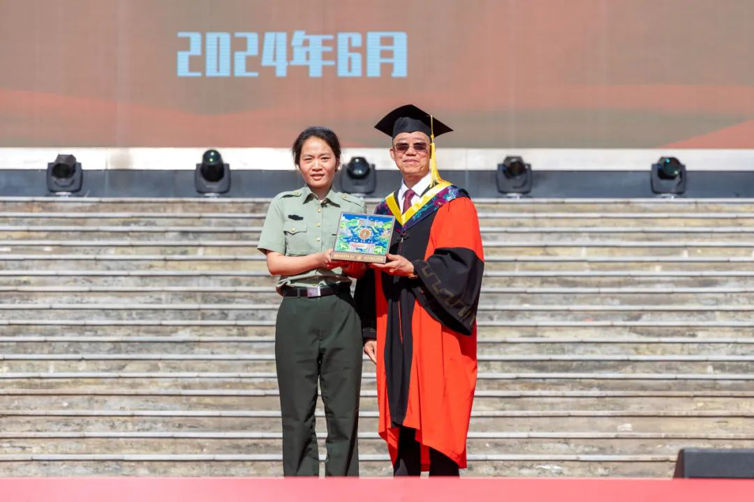 攜青春之志 赴星辰大海——西安明德理工學(xué)院舉行畢業(yè)季系列活動(dòng)