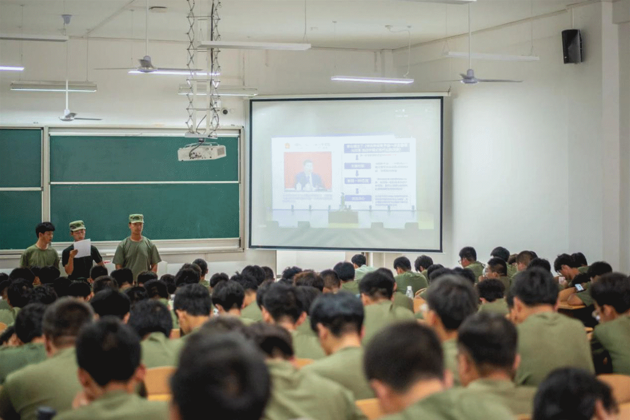 加強(qiáng)思政教育 砥礪奮斗精神 西安明德理工學(xué)院黨委書(shū)記馬川鑫為2024級(jí)新生講授入學(xué)教育課 加強(qiáng)思政教育 砥礪奮斗精神 西安明德理工學(xué)院黨委書(shū)記馬川鑫為2024級(jí)新生講授入學(xué)教育課