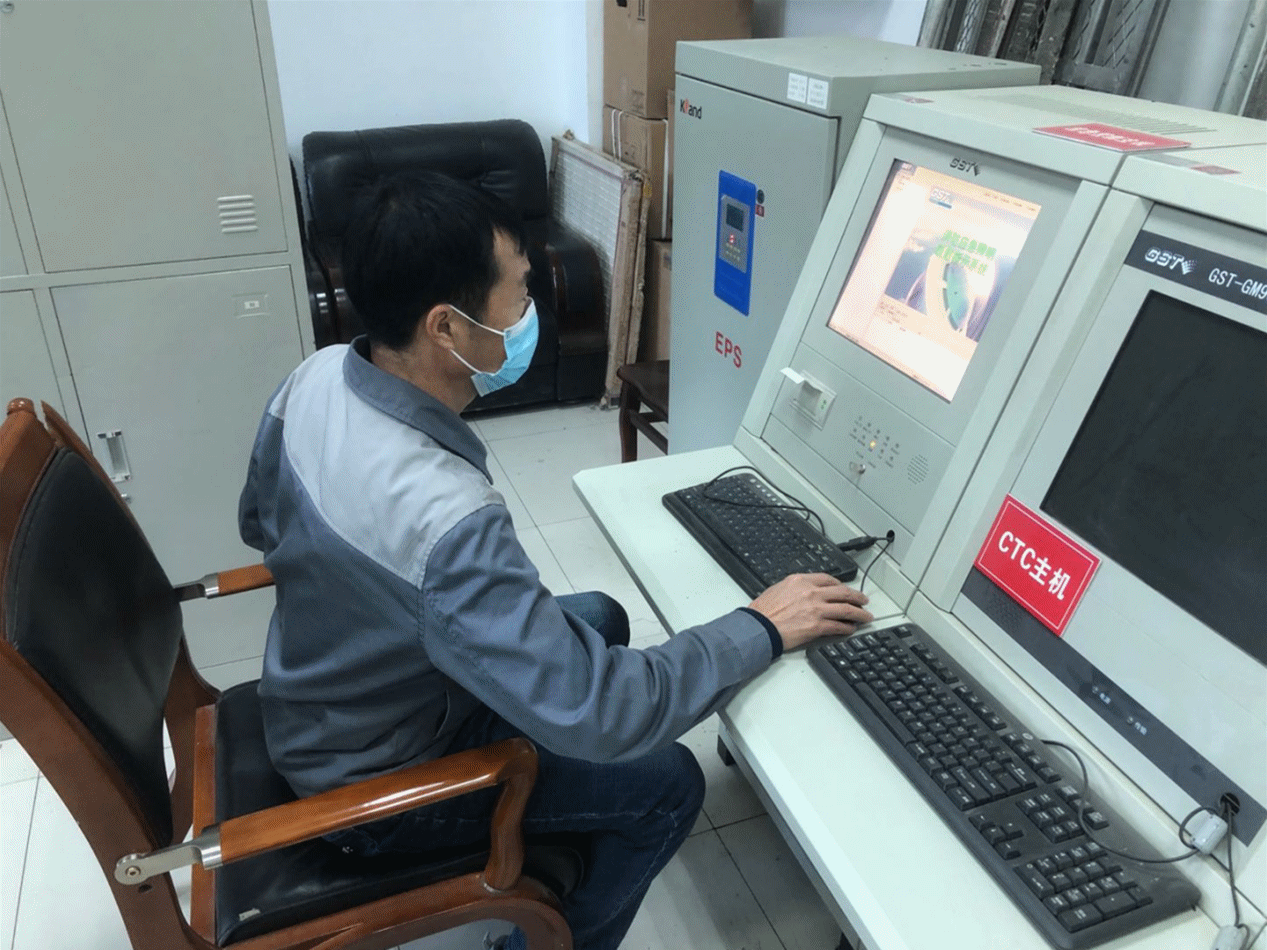 多項措施有效并舉 用實際行動切實筑牢企業(yè)安全生產(chǎn)防線 金葉科教集團(tuán)深入開展2024年安全管理專項行動之煙配產(chǎn)業(yè)篇 多項措施有效并舉 用實際行動切實筑牢企業(yè)安全生產(chǎn)防線 金葉科教集團(tuán)深入開展2024年安全管理專項行動之煙配產(chǎn)業(yè)篇