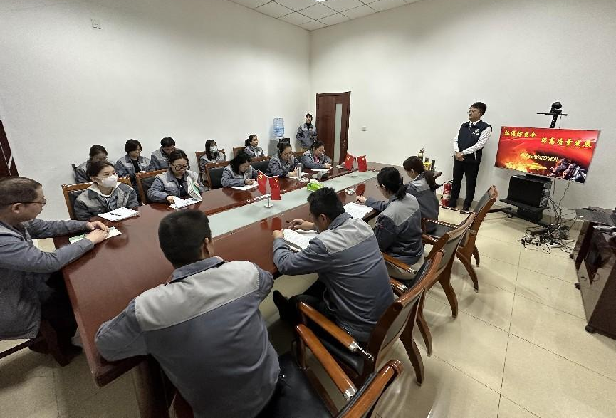 多項措施有效并舉 用實際行動切實筑牢企業(yè)安全生產(chǎn)防線 金葉科教集團(tuán)深入開展2024年安全管理專項行動之煙配產(chǎn)業(yè)篇 多項措施有效并舉 用實際行動切實筑牢企業(yè)安全生產(chǎn)防線 金葉科教集團(tuán)深入開展2024年安全管理專項行動之煙配產(chǎn)業(yè)篇