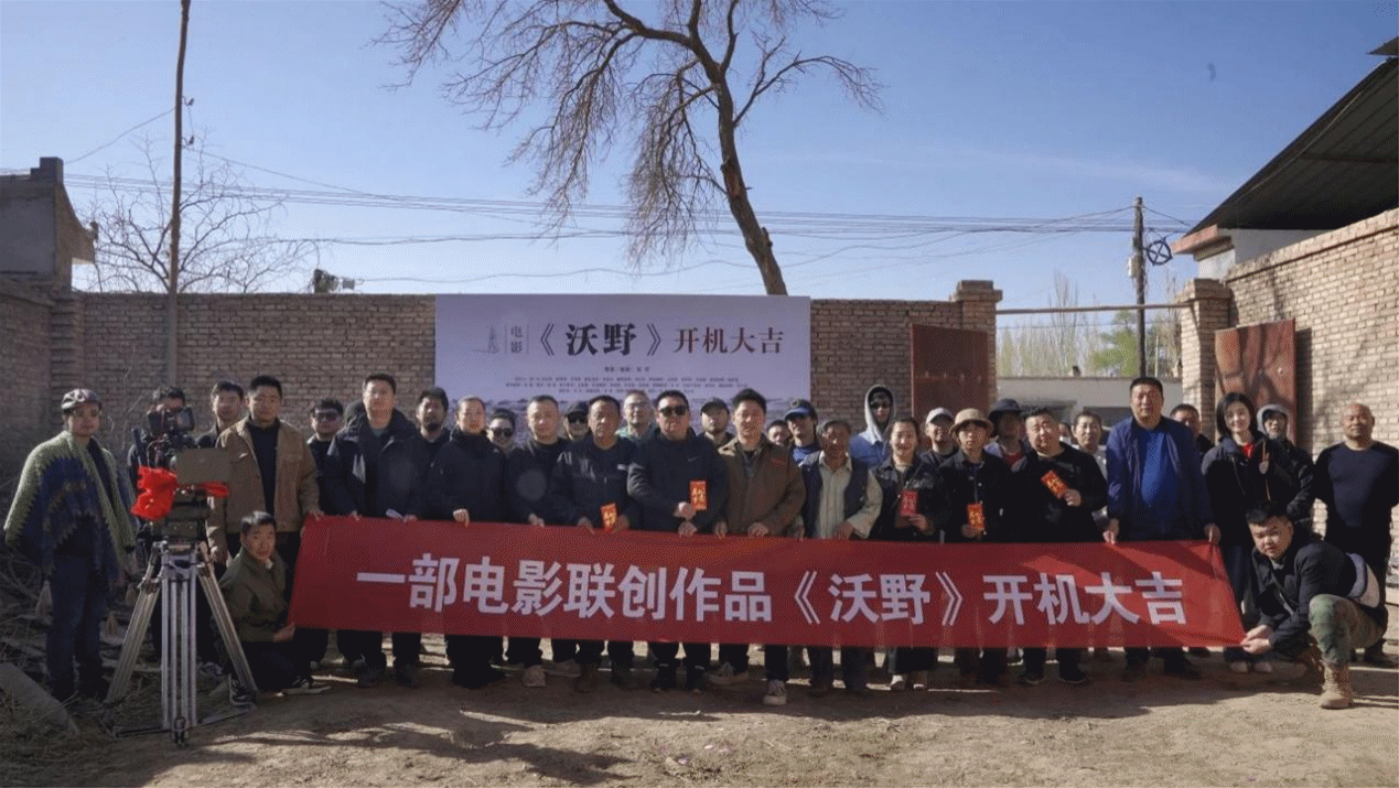 金葉匠心鐫刻國(guó)際坐標(biāo) 明德新聲激蕩時(shí)代潮音——西安明德理工學(xué)院頻獲殊榮顯華章 金葉匠心鐫刻國(guó)際坐標(biāo) 明德新聲激蕩時(shí)代潮音——西安明德理工學(xué)院頻獲殊榮顯華章