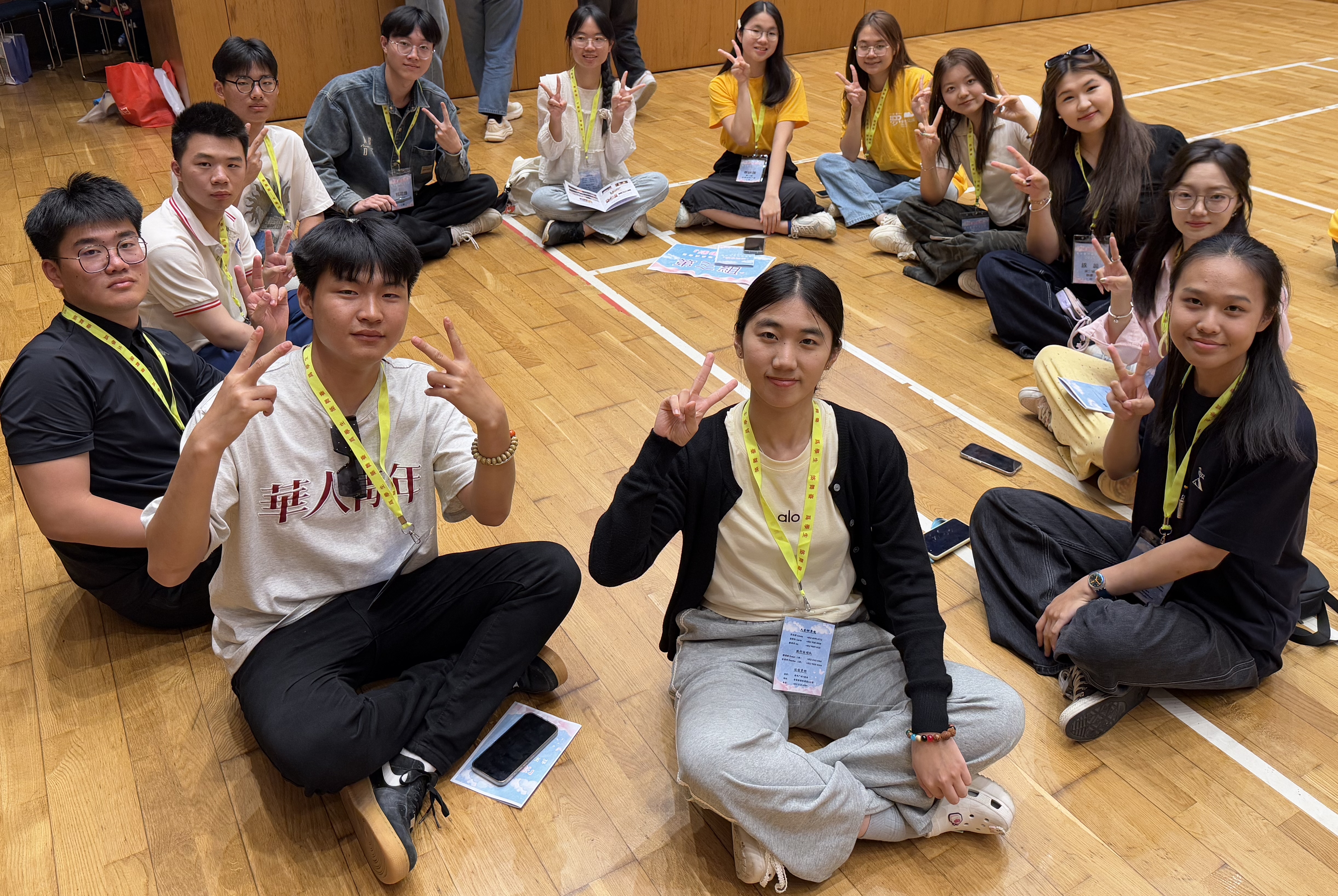 以青春之光 筑家國夢想 集團(tuán)兩校師生代表赴香港參加2025青年夢想家交流營活動