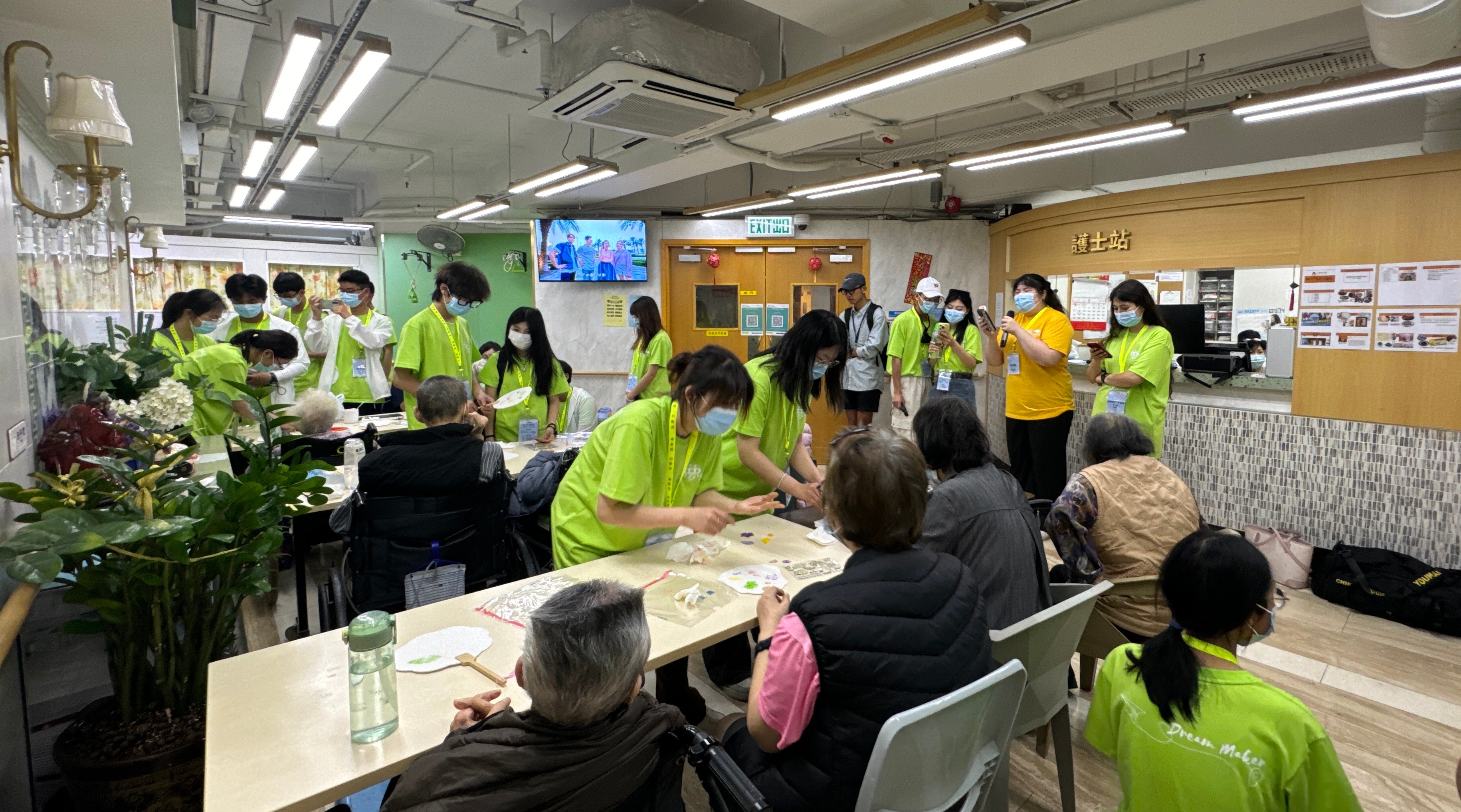 以青春之光 筑家國夢想 集團(tuán)兩校師生代表赴香港參加2025青年夢想家交流營活動